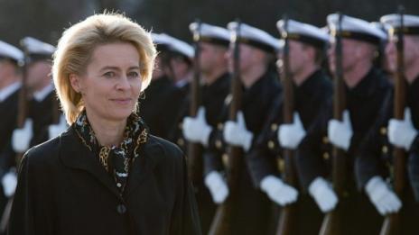 Немският министър на отбраната иска Русия да докладва движението и броя на войниците си