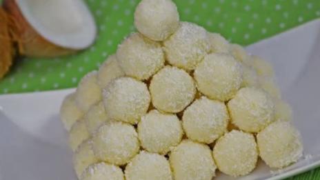 Рецепта на деня: Домашни бонбони "Рафаело"