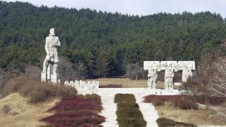 Ремонтират мемориала на Ботев в Калофер с 300 хил. лв.