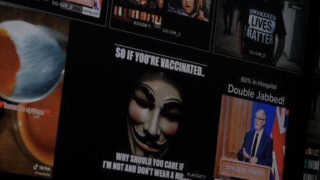 Точно 12 души – говорят "истините" за ваксините и всяват смут. И те са...
