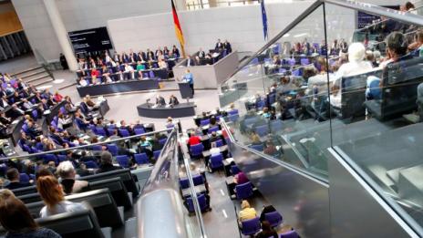 Европейският парламент с първо заседение днес  