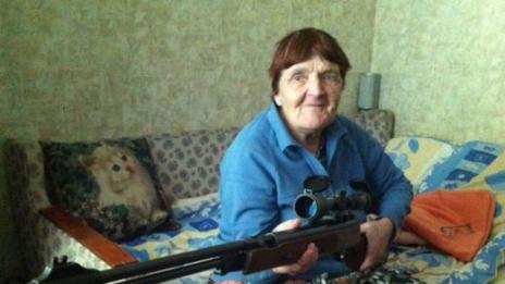 Осъдиха баба, направила си сама ловна пушка