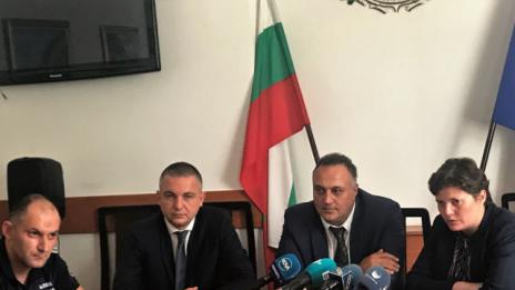 Изграждат кръгово кръстовище на Долна Трака