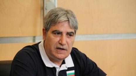 Камило Плачи хвърли оставка
