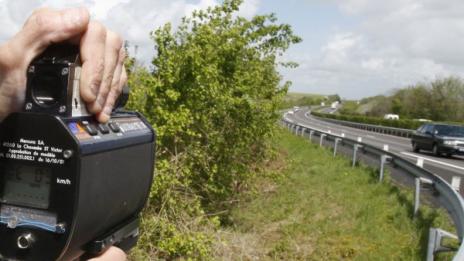 Една трета от нарушителите на пътя се скатават от глоба