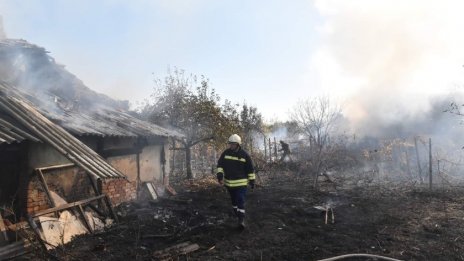 Мъж подпали дрехите си и загина