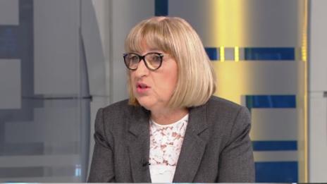 Цецка Цачева събира на съвещание началниците на затвори