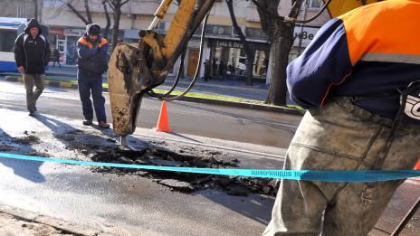 Авария на водопровод остави варненци без вода