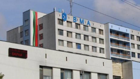Поставиха в изкуствена кома тримата македонци във варненската болница