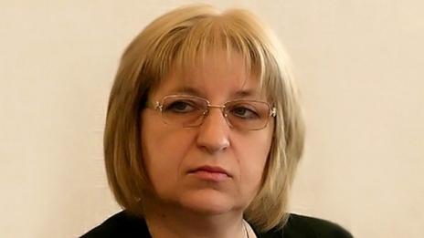 Цецка Цачева си счупи крака