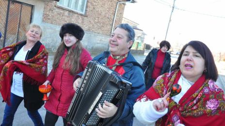 Староверци посрещнаха Нова година в с. Казашко (СНИМКИ)