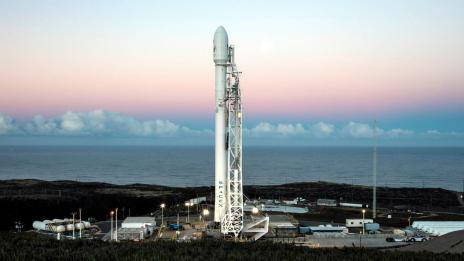 SpaceX отложи изстрелването на ракетата Falcon 9