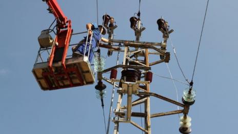 Скъсан кабел остави столични квартали без електрозахранване