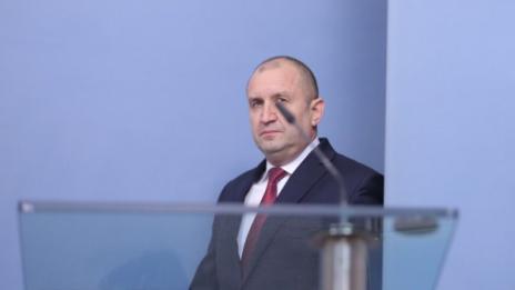 Радев поиска оставката на шефа на НСО, иска да се разреши достъпа до "Росенец"