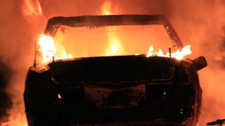Огнеборци спасиха от адски взрив бензиностанция в Търново