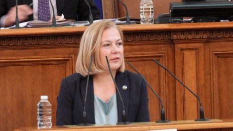 Надежда Йорданова: Опасността от нови избори е все по-голяма