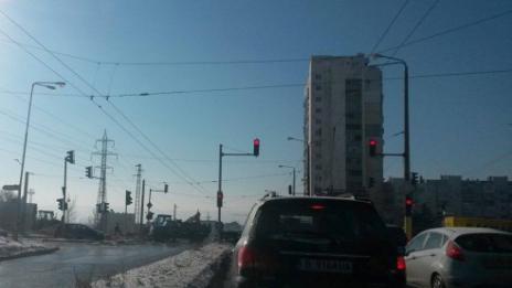 Отново ВиК авария затруднява движението по варненски булевард