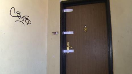 Млад мъж уби баща си и преби майка си, нападна полицаи