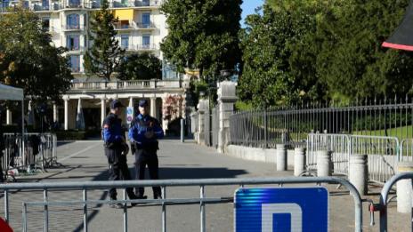 Трима ранени при стрелба до ислямски център в Цюрих