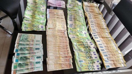 Във Варненско задържаха 14 души за търговия с гласове