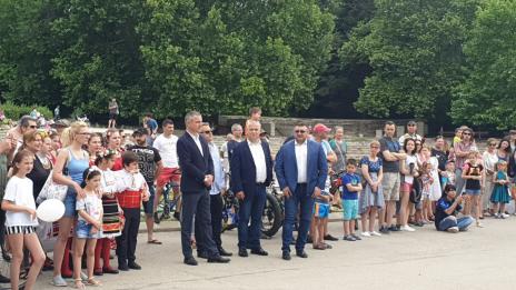 Концерт в подкрепа на семейства на загинали в системата на МВР се проведе във Варна (СНИМКИ)