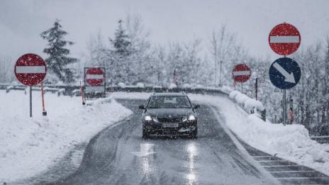 Родни тираджии в снежен ступор по пътищата на Германия. Има ли измъкване?