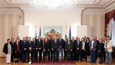 АГ болница получи свръхмодерен кувьоз от „Българската Коледа“