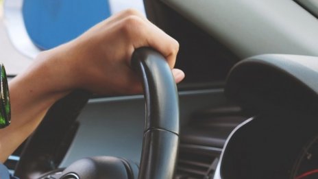 Спипаха дрогиран шофьор в Дългопол