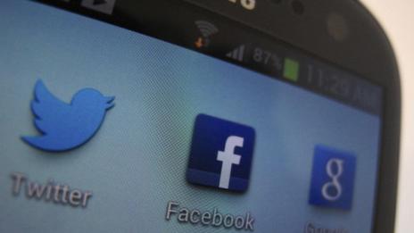 Турция отново осъмна без Facebook и Twitter