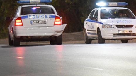Мъж загина, колата му се удари в крайпътно дърво
