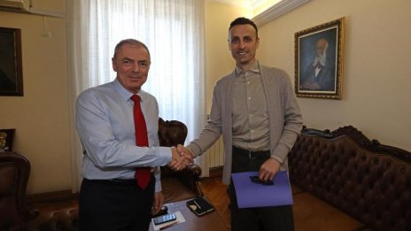 Искат отново училищните салони да бъдат отдавани на спортните клубове