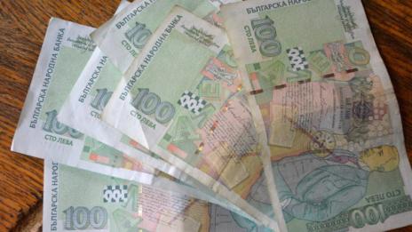 Крадци свиха 100 бона от банков клон в столицата