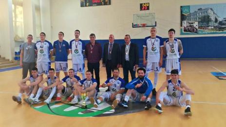 ИУ Варна със седми пореден комплект медали в А група