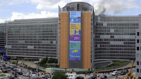 ЕК предлага СЕМ да глобява и в интернет!