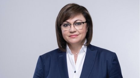 Корнелия Нинова посети изненадващо „Кинтекс“