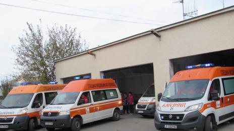 Подписани са договорите за доставка на първите 280 нови линейки