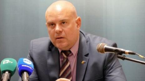 Кметът на Септември – пуснат срещу 250 хил. лв.