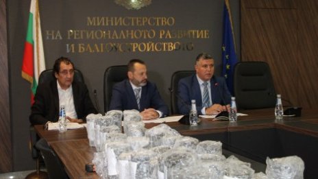 Разкриха проблеми с качеството при половината от гаранционните пътища у нас