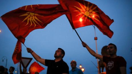 Набедиха македонски депутат за наркоман