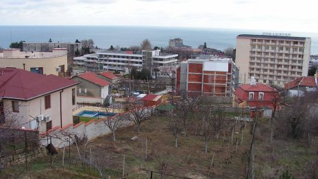 Университет строи свой курорт край Варна