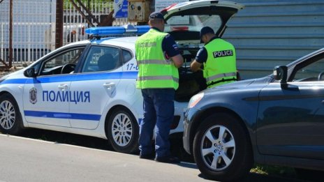 Спипаха 7 дрогирани и 38 пияни водачи за ден