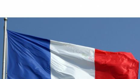Службите във Франция следят повече от 17 хил. заподозрени терористи