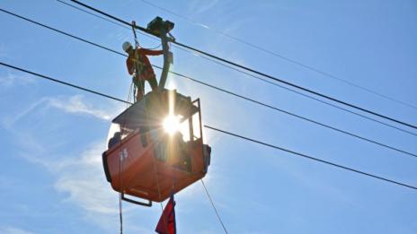 Ужасът в лифта: Задно салто в снега – от 10 м и само на 5 г.
