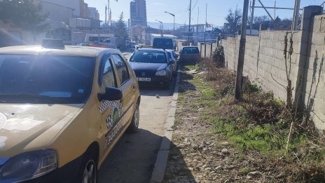 Общинска полиция във Варна не почива, драска фишове наред