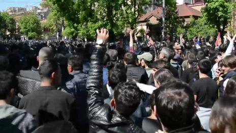Арменският премиер пожела да разговаря с водача на протестите