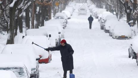 Снежните бури в САЩ взеха 11 жертви