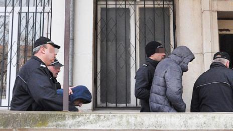 Обвинен за убийството в мола остава в ареста