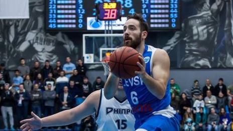 Божидар Аврамов дари шампионски потник за благородна кауза