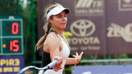Томова започва с холандка на "Ролан Гарос"