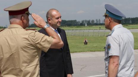 Радев: Искам да видя ремонтиран и надежден СУ-25!